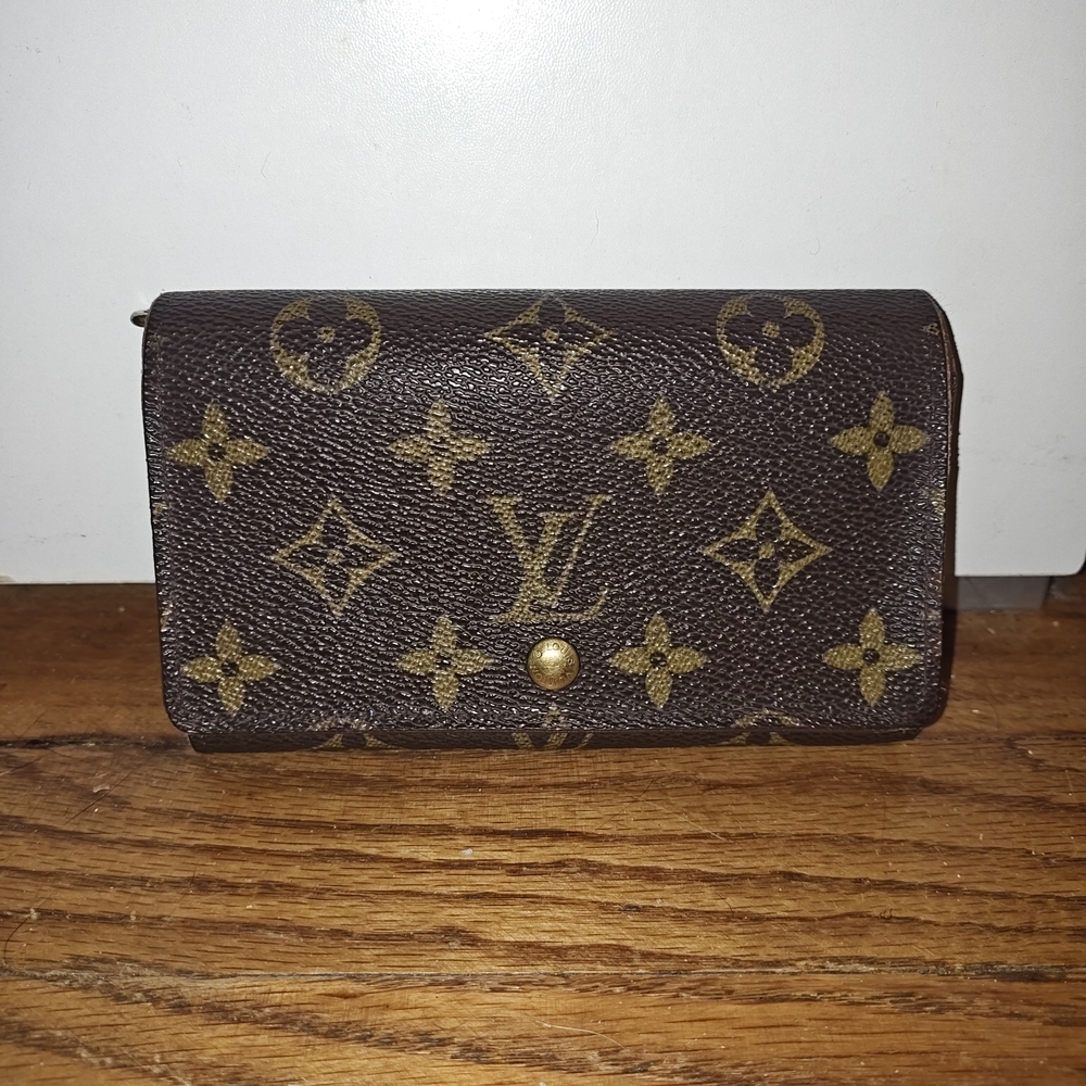 Louis Vuitton Monogram Porte Monnaie Tresor Wallet